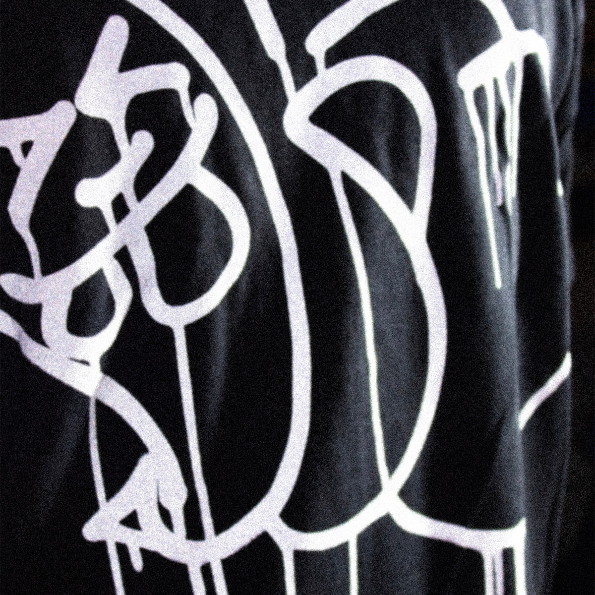 Oker ‘Throw up' tees 3M